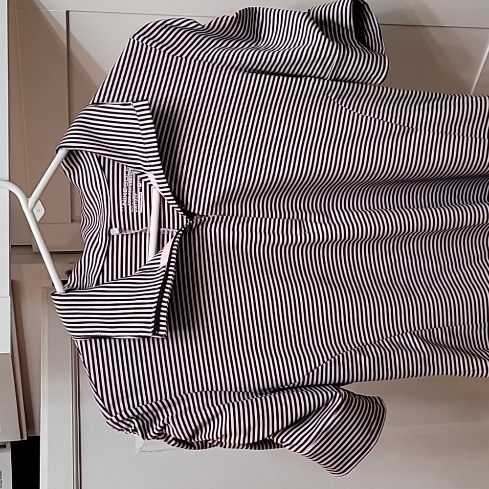 Nike women's golf shirt